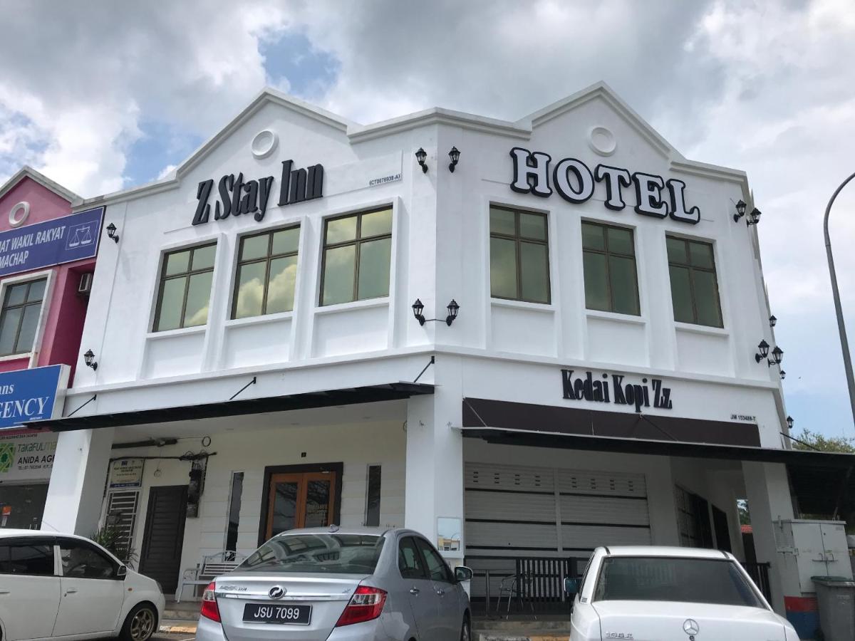 Oyo 90506 Z Stay Inn Hotel Simpang Renggam Extérieur photo
