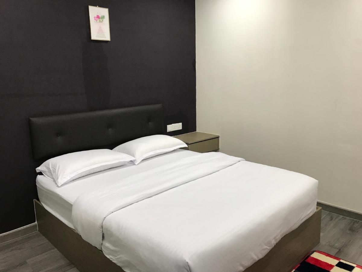 Oyo 90506 Z Stay Inn Hotel Simpang Renggam Extérieur photo