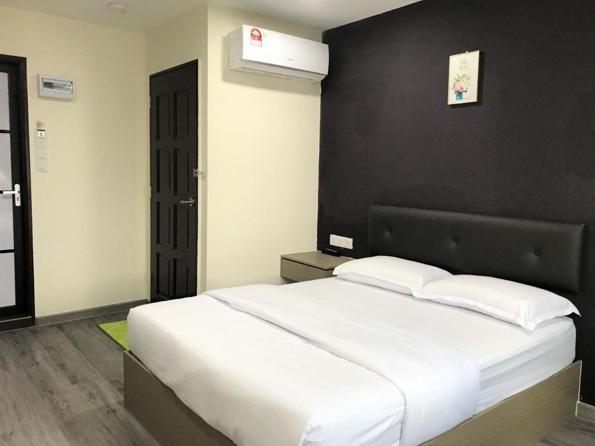 Oyo 90506 Z Stay Inn Hotel Simpang Renggam Extérieur photo